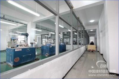 中國首條光刻石英玻璃基板成套生產線建成，為集成電路產業注入新動能